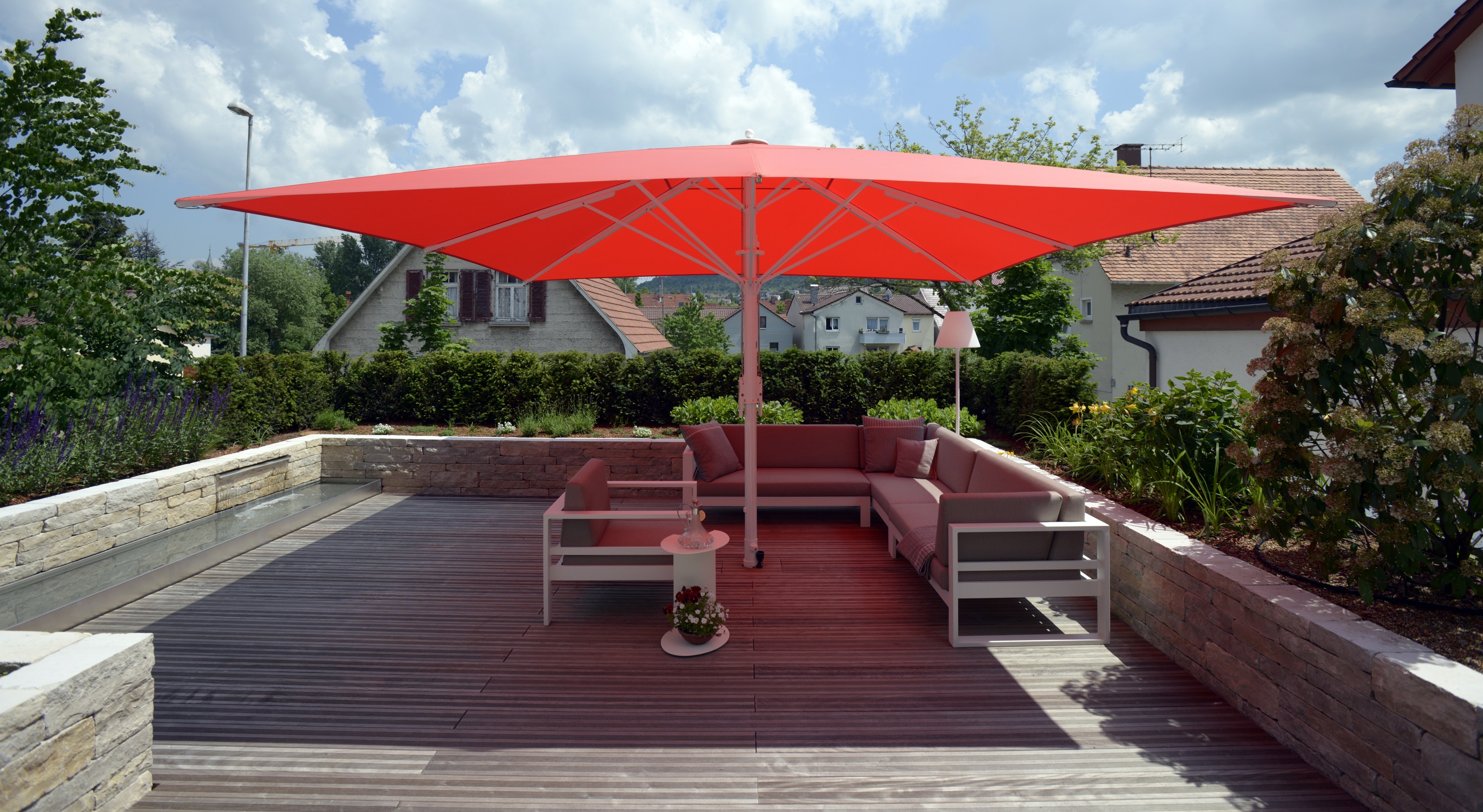 Kaufen Sie den richtigen Sonnenschutz für Ihre Terrasse